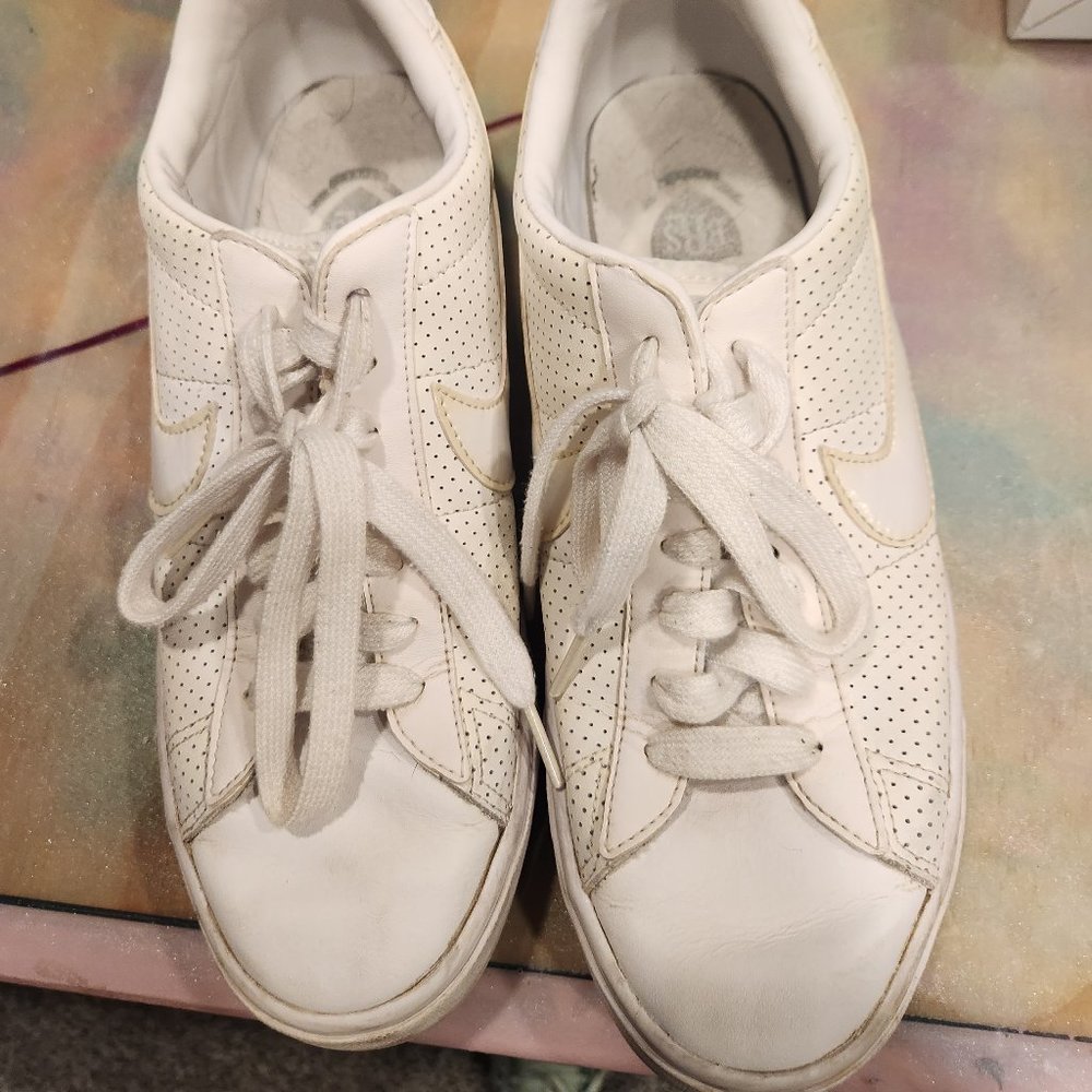 Women's Nike Sneakers